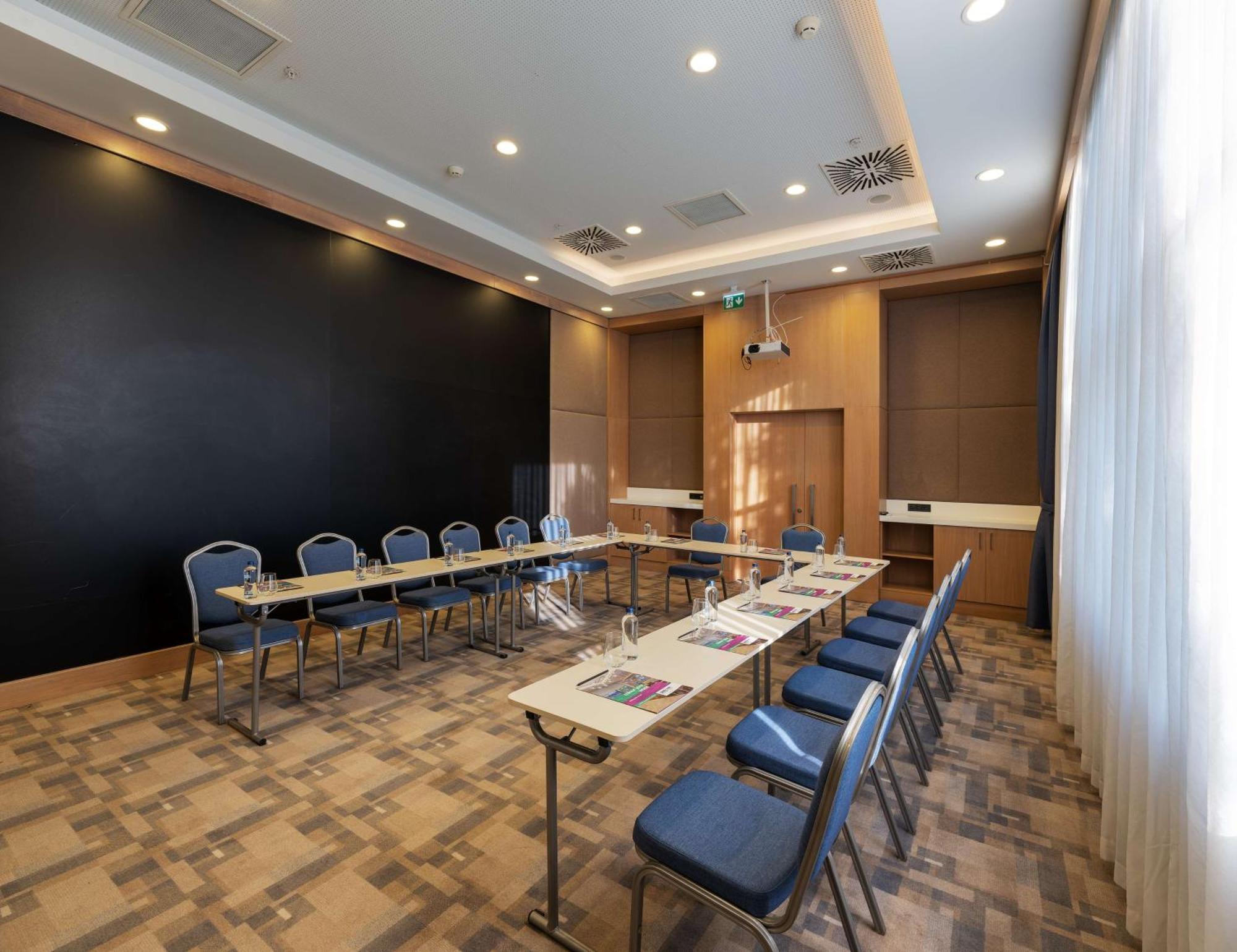 Otel Park By Radisson 4*